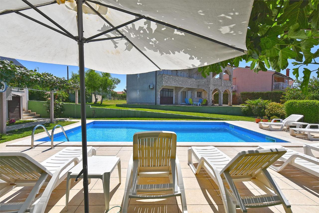 מדולין Double Room With Pool 2261 מראה חיצוני תמונה