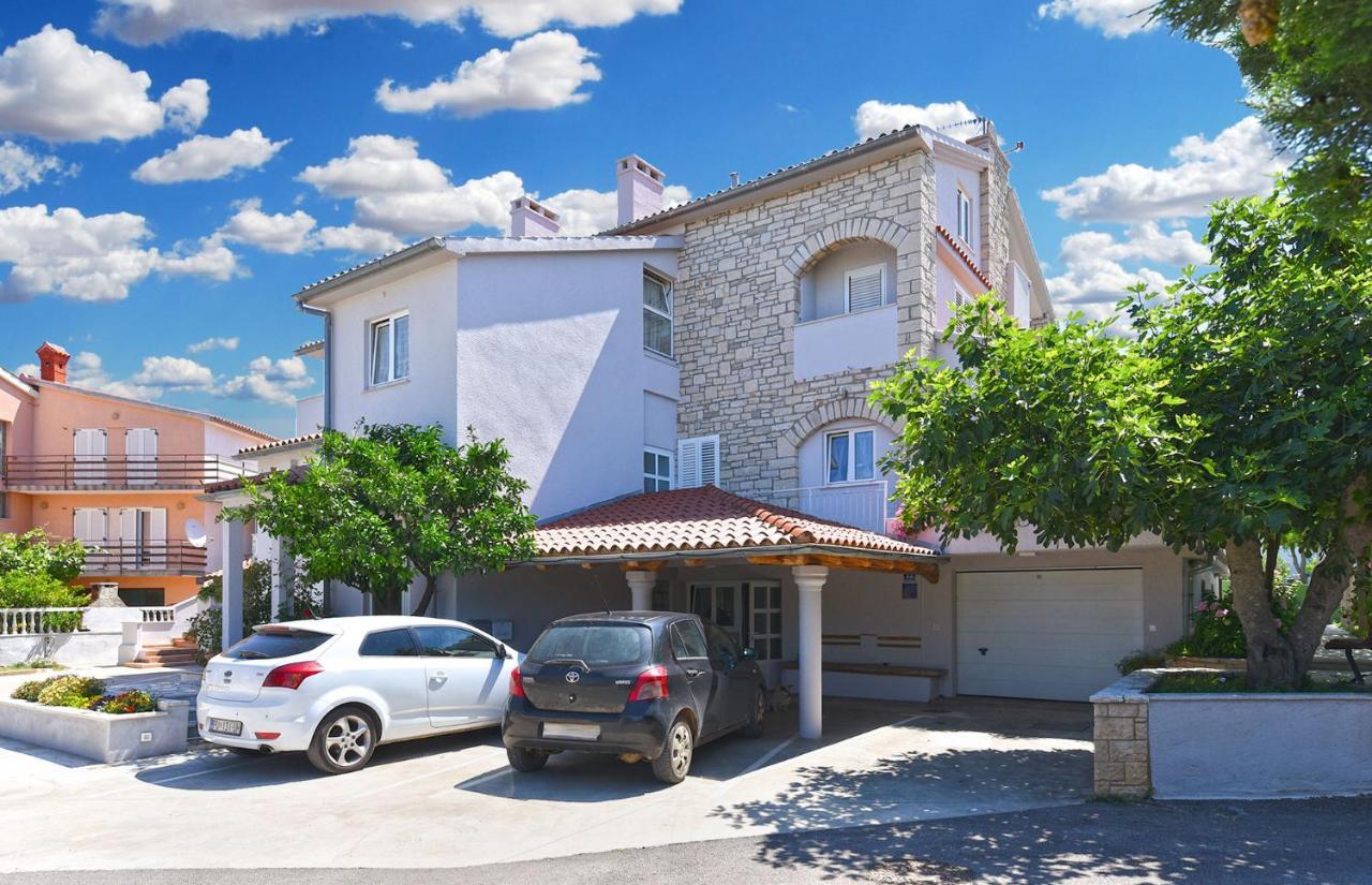 מדולין Double Room With Pool 2261 מראה חיצוני תמונה