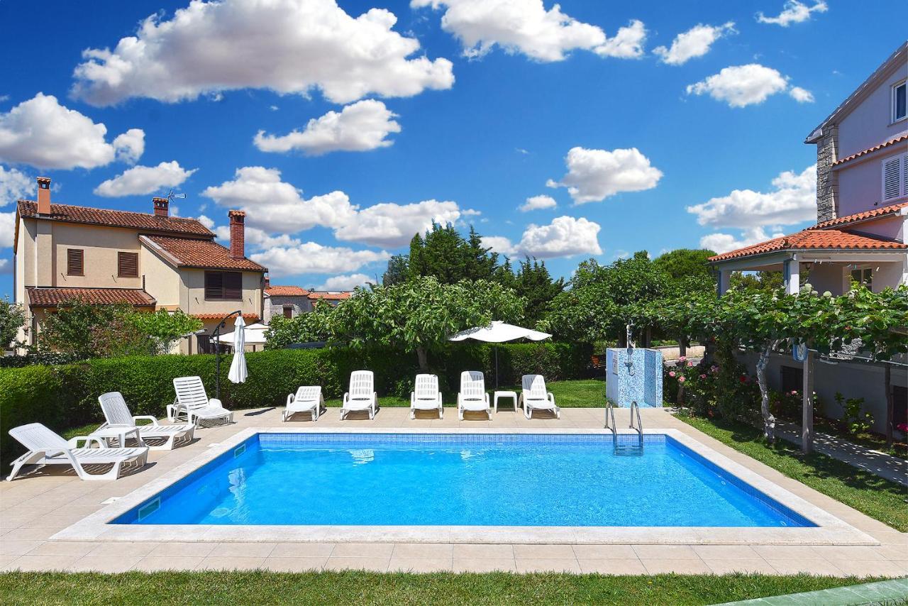 מדולין Double Room With Pool 2261 מראה חיצוני תמונה